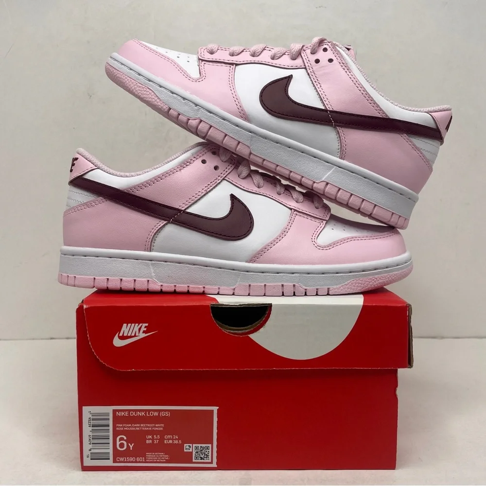 Nike Dunk Low GS “Pink Foam/Valentine’s” 2022 - Picture 1 of 4